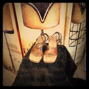 Vintage (Retro) brown sandal with strings EUC!